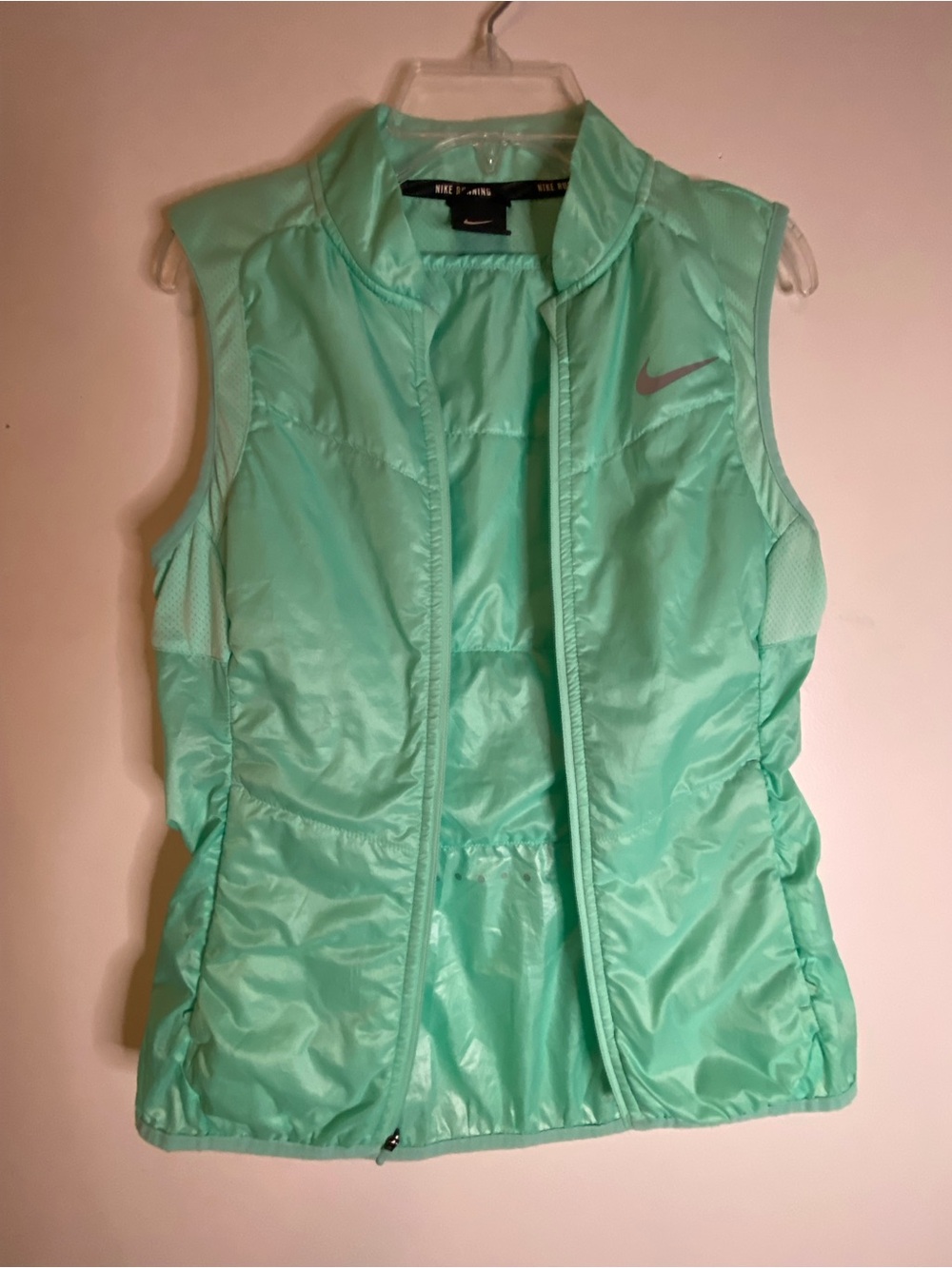 Nike Women’s Mint Green Quilted Puffer Vest